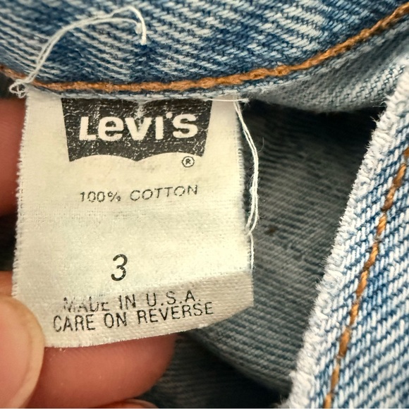 vintage Levi's high-waisted denim cut-off shorts size 3 - Picture 6 of 10